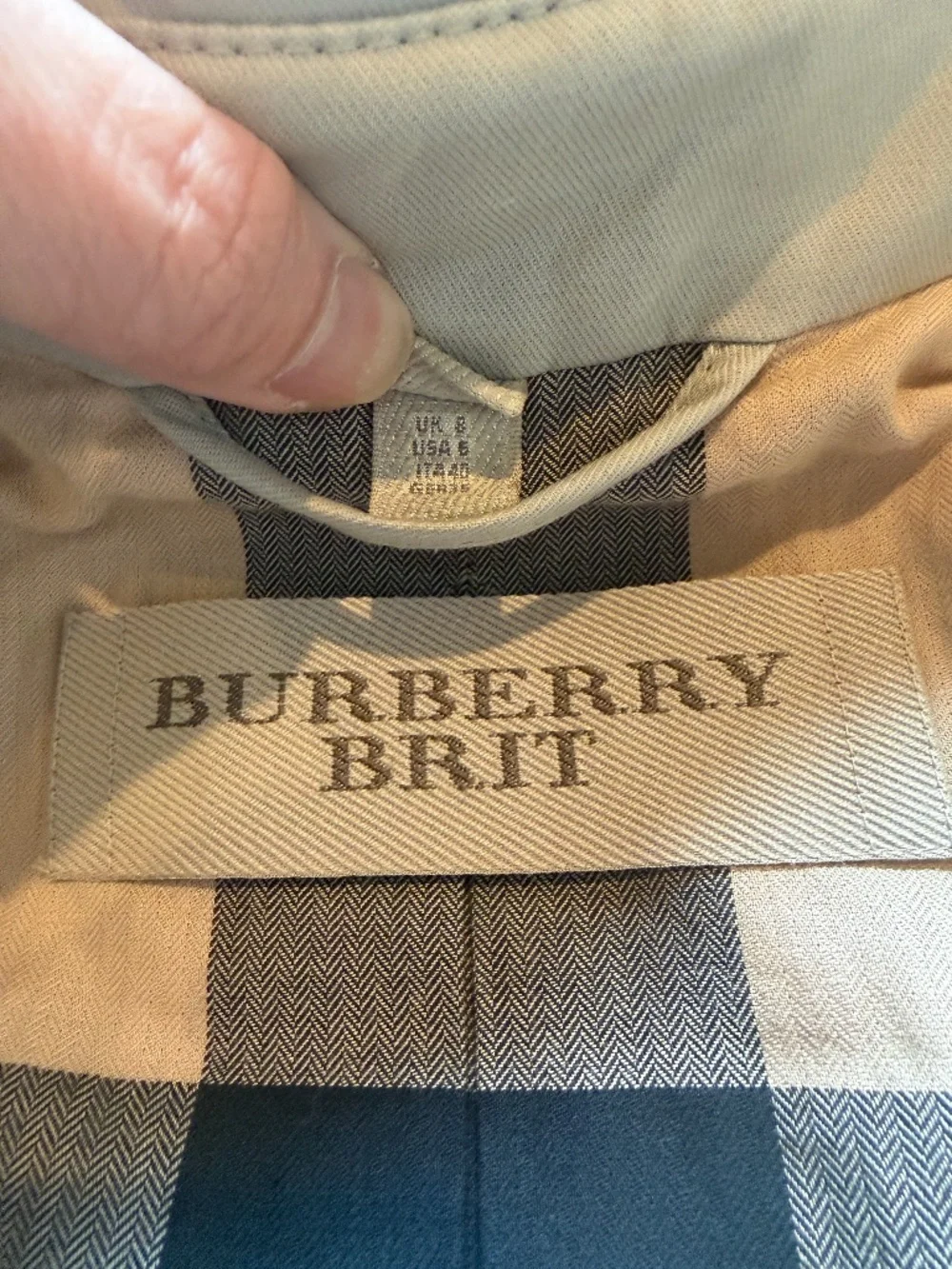 Burberry short trench Size 6 US - Picture 5 of 7